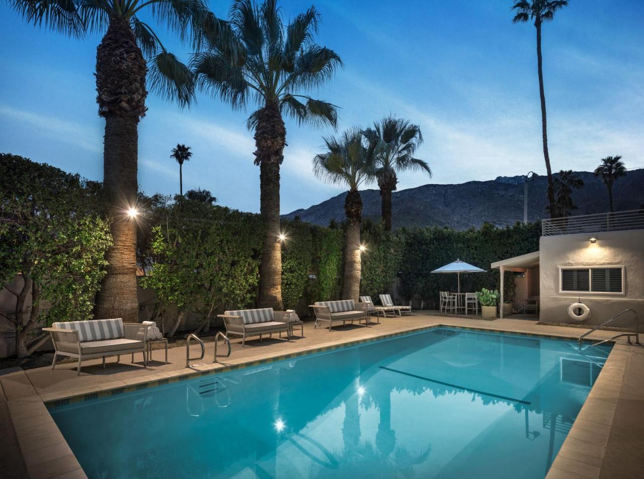 MOVIE COLONY HOTEL 3⋆ ::: PALM SPRINGS, CA ::: COMPARE HOTEL RATES